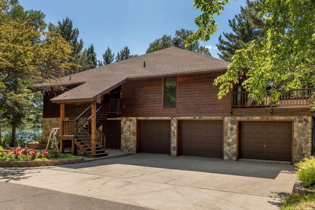 1591 Goldfinch Lane - Photo 1