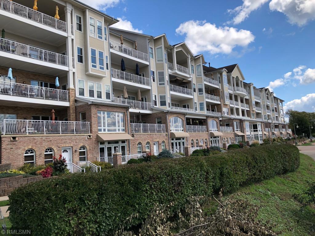 150 Front Street - Photo 1