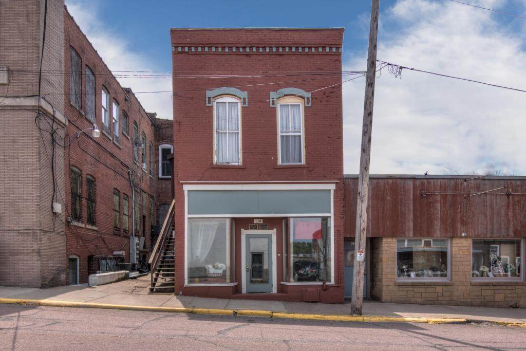 118 6th Street - Photo 1