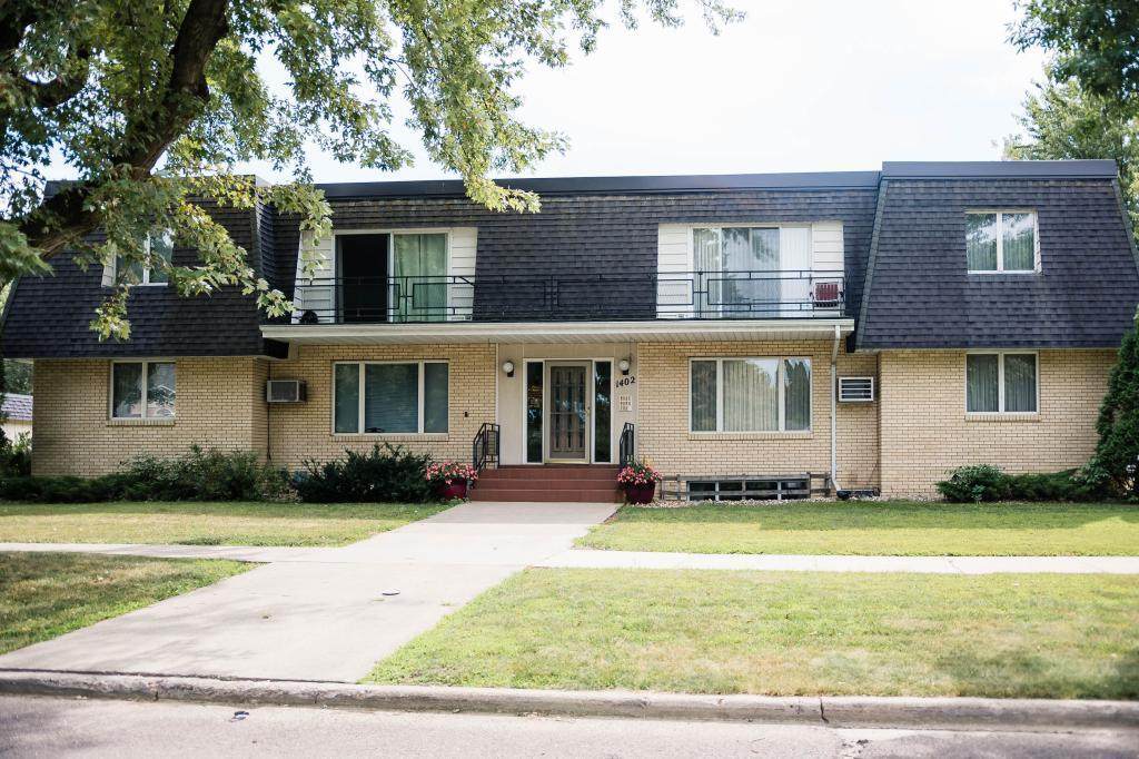 1402 Miller Street - Photo 1