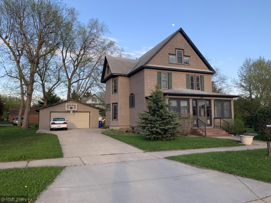 404 2nd Ave - Photo 1
