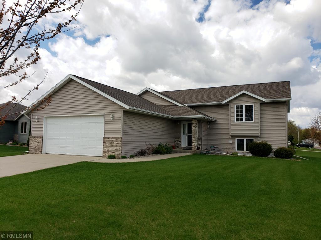 2390 Liinhaven Place - Photo 1