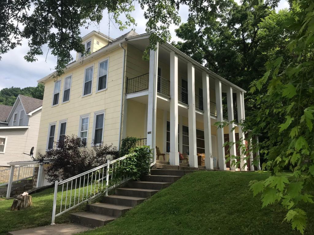 705 2nd Street - Photo 1