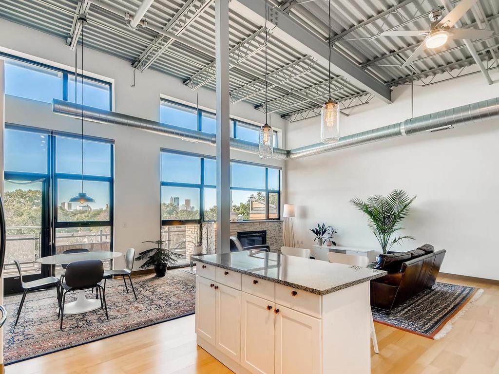 1701 Madison Street - Photo 1