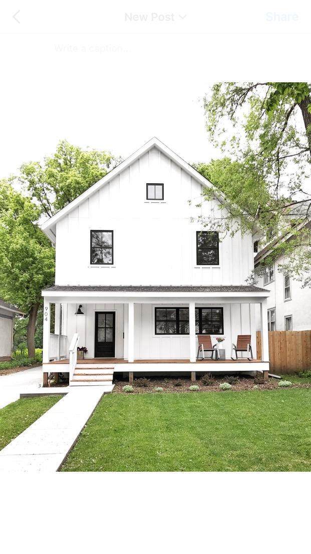 904 30th Avenue - Photo 1