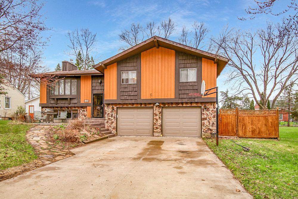 1160 Lokhorst Street - Photo 1