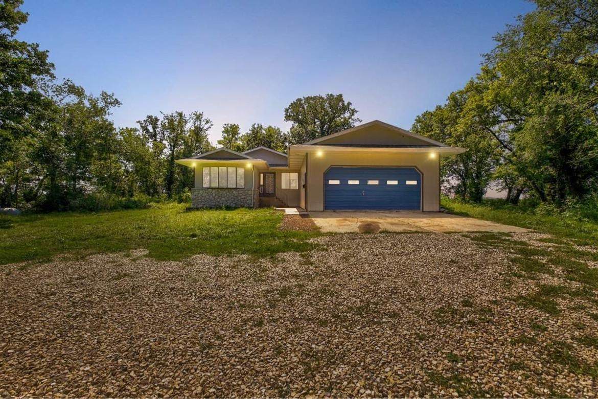 55739 140th Street - Photo 1