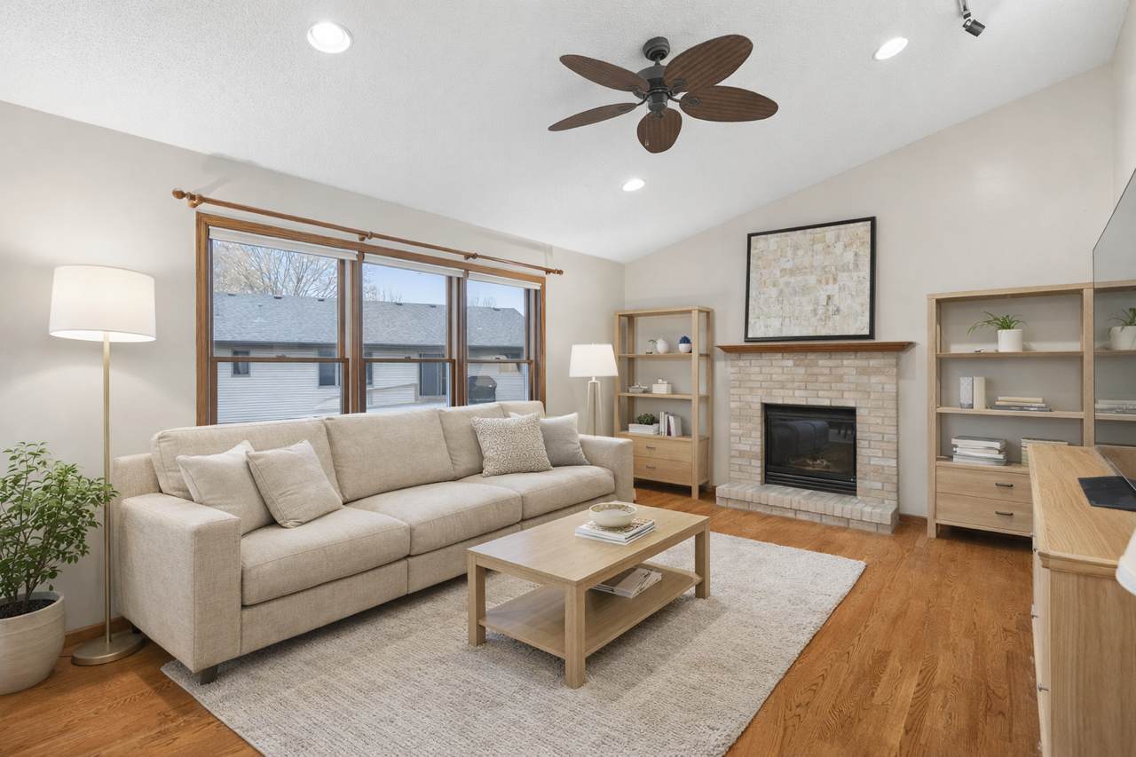 1908 Sibley View Lane - Photo 1