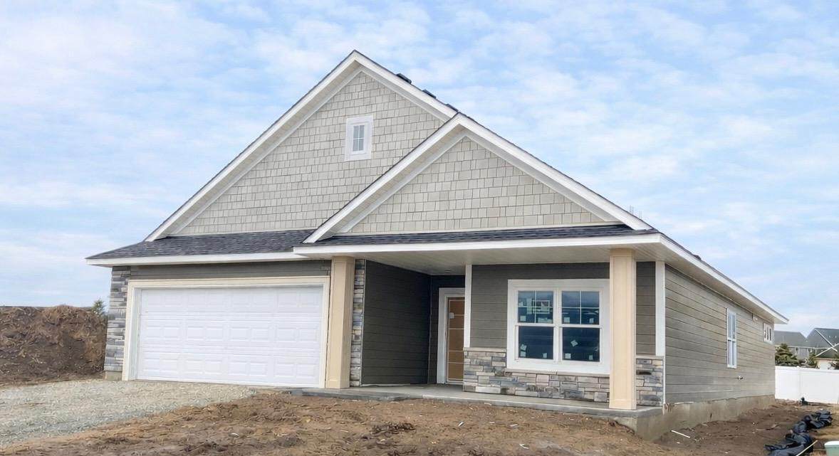 17956 Greenwich Way - Photo 1