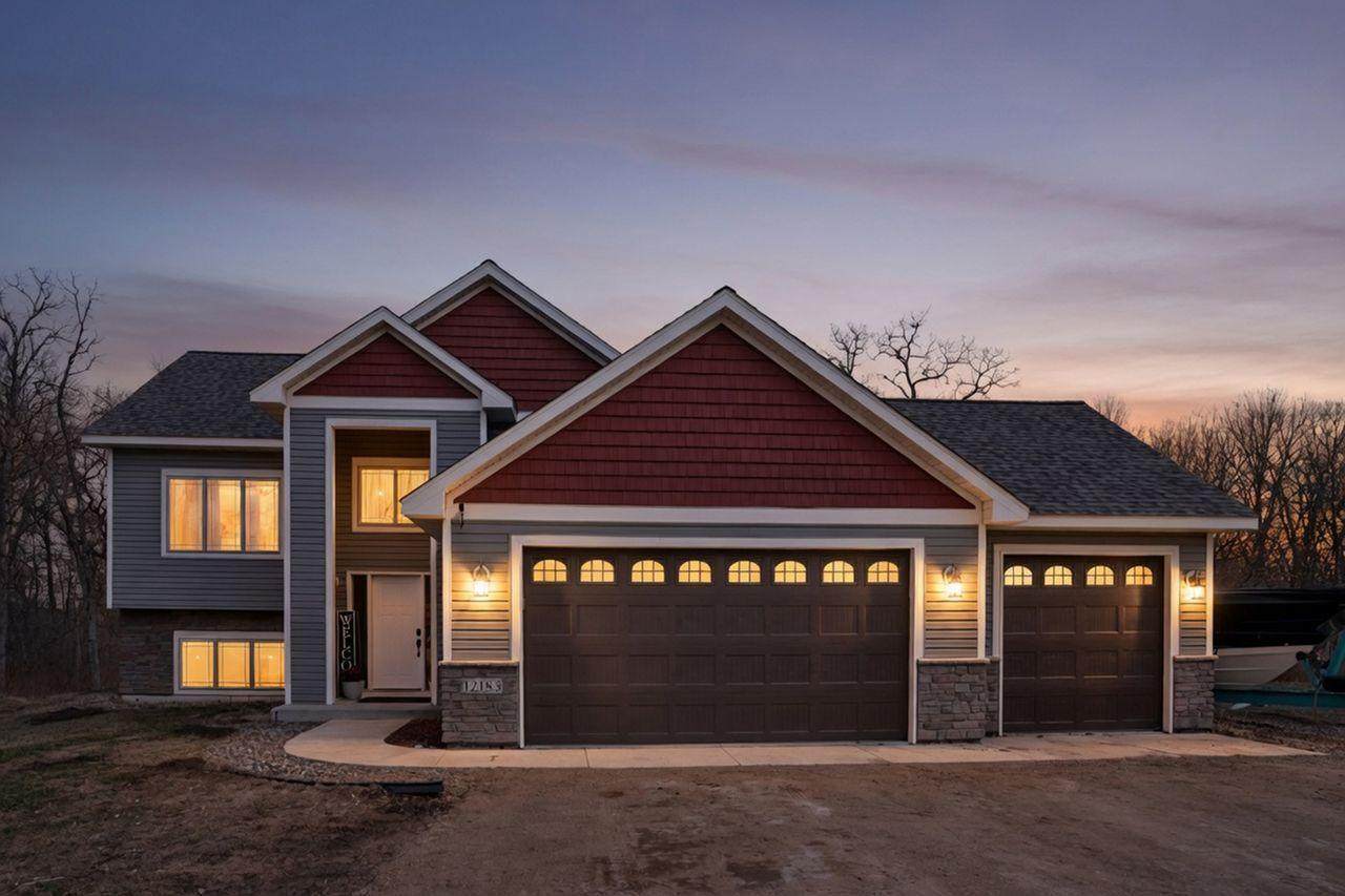 12183 180th Avenue - Photo 1