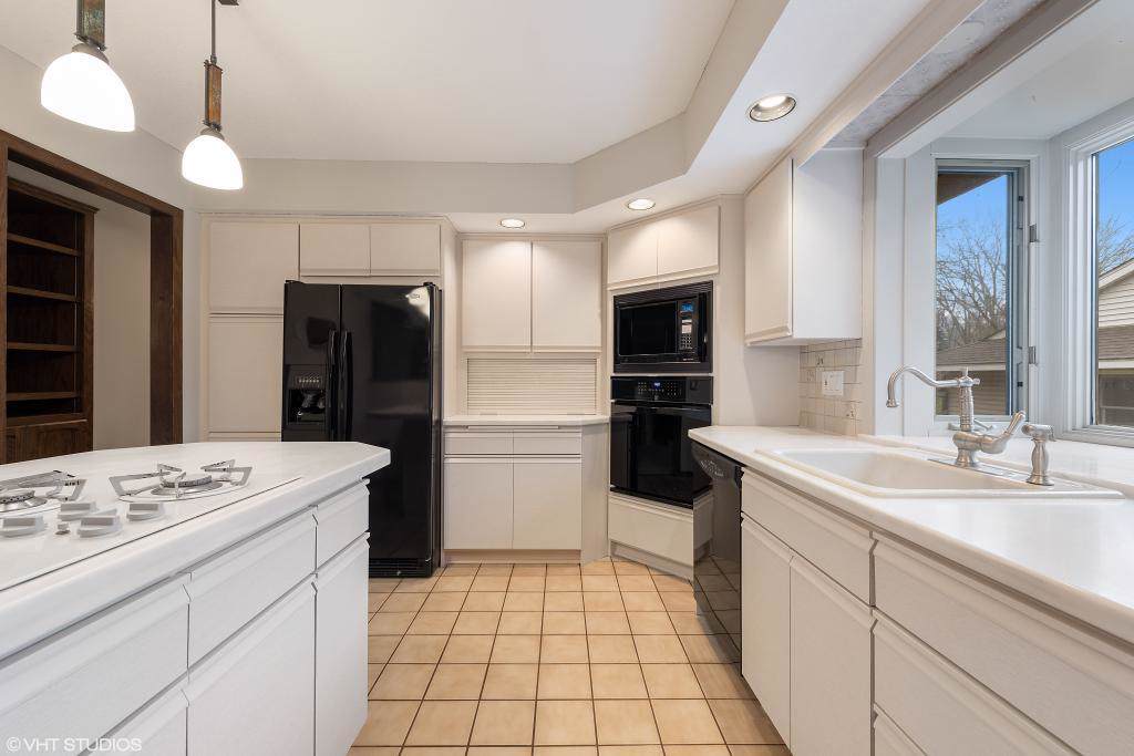 1635 Shadyview Lane - Photo 1 1635 Shadyview Lane - Photo 1