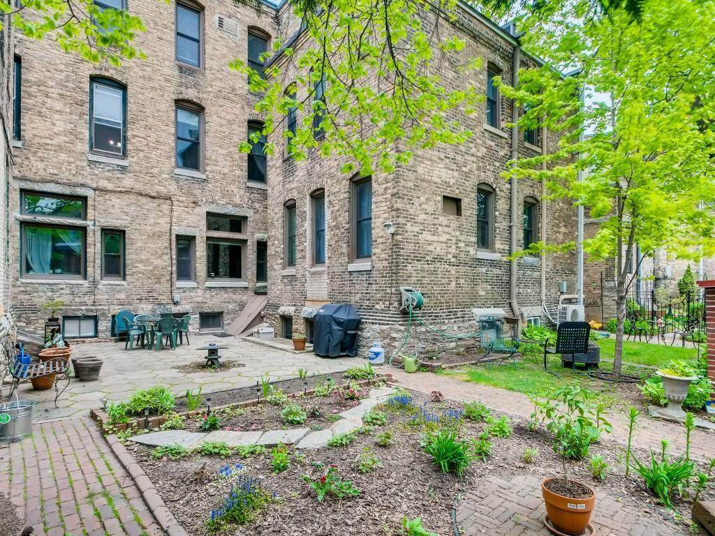 292 Laurel Avenue - Photo 1