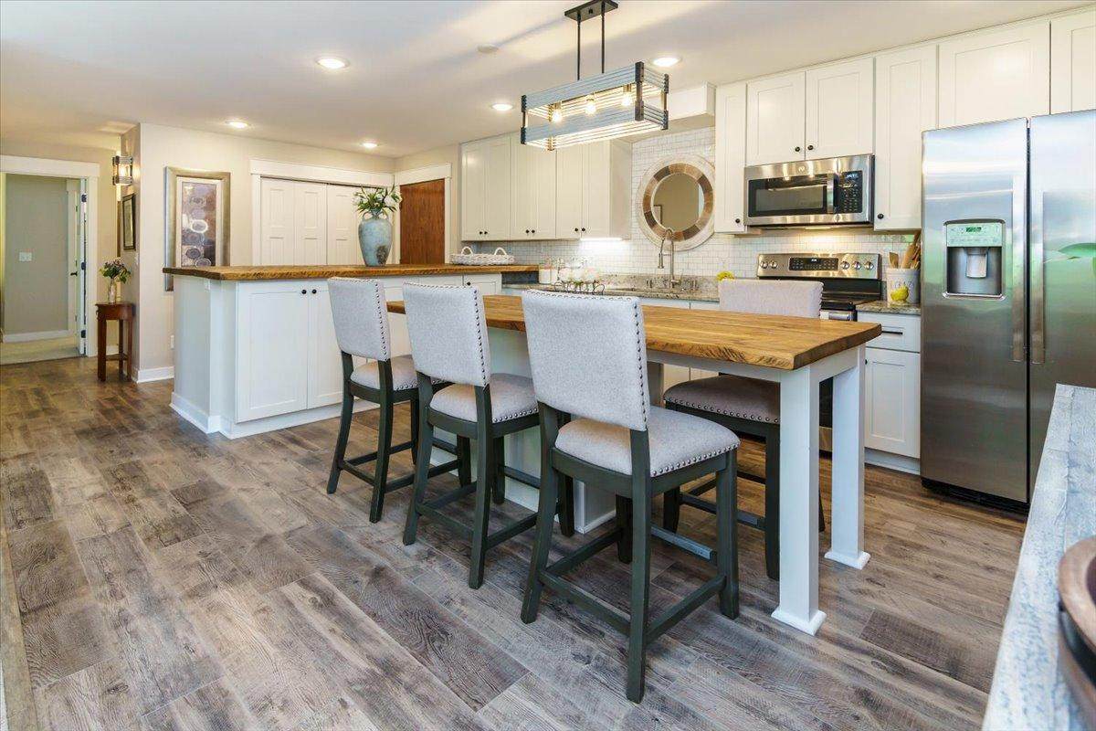 10501 Cedar Lake Road - Photo 1