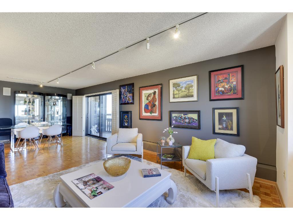 400 Groveland Avenue - Photo 1