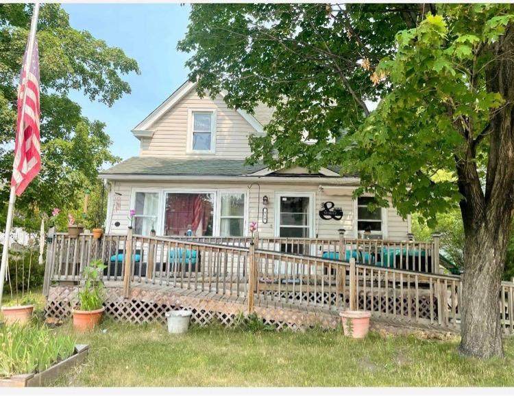 414 2nd Street - Photo 1
