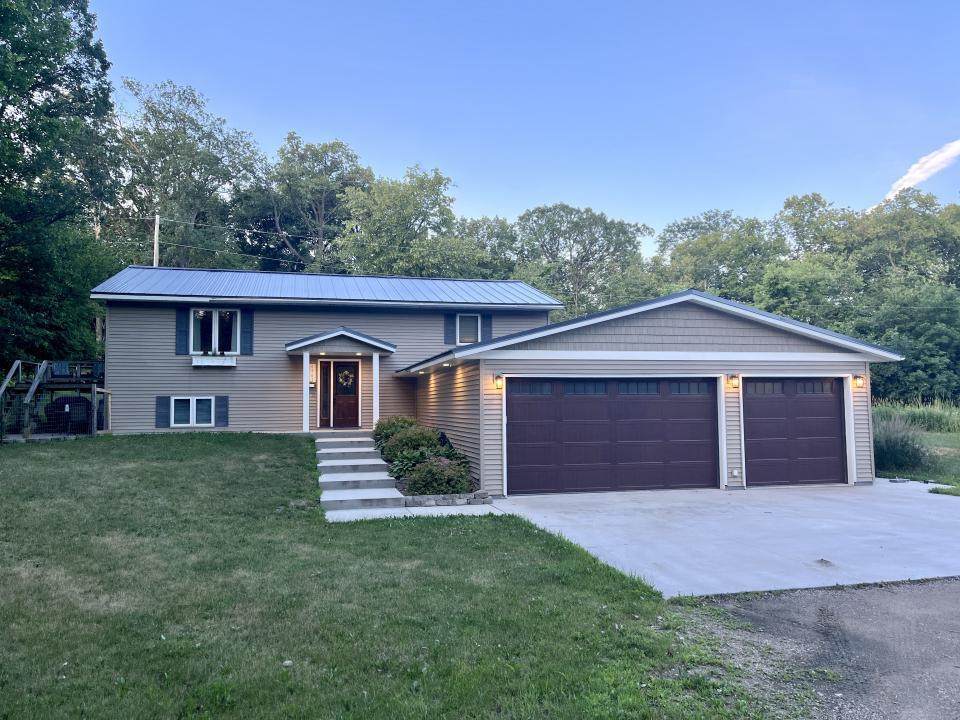 6961 140th Avenue - Photo 1