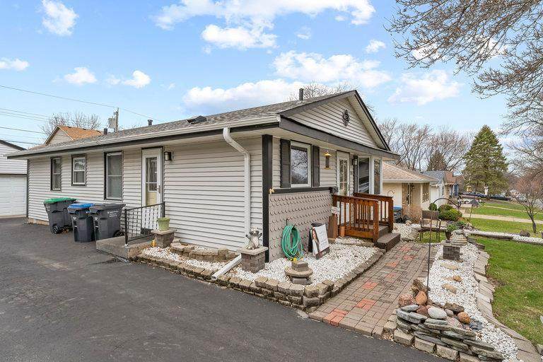 2364 Burke Avenue - Photo 1