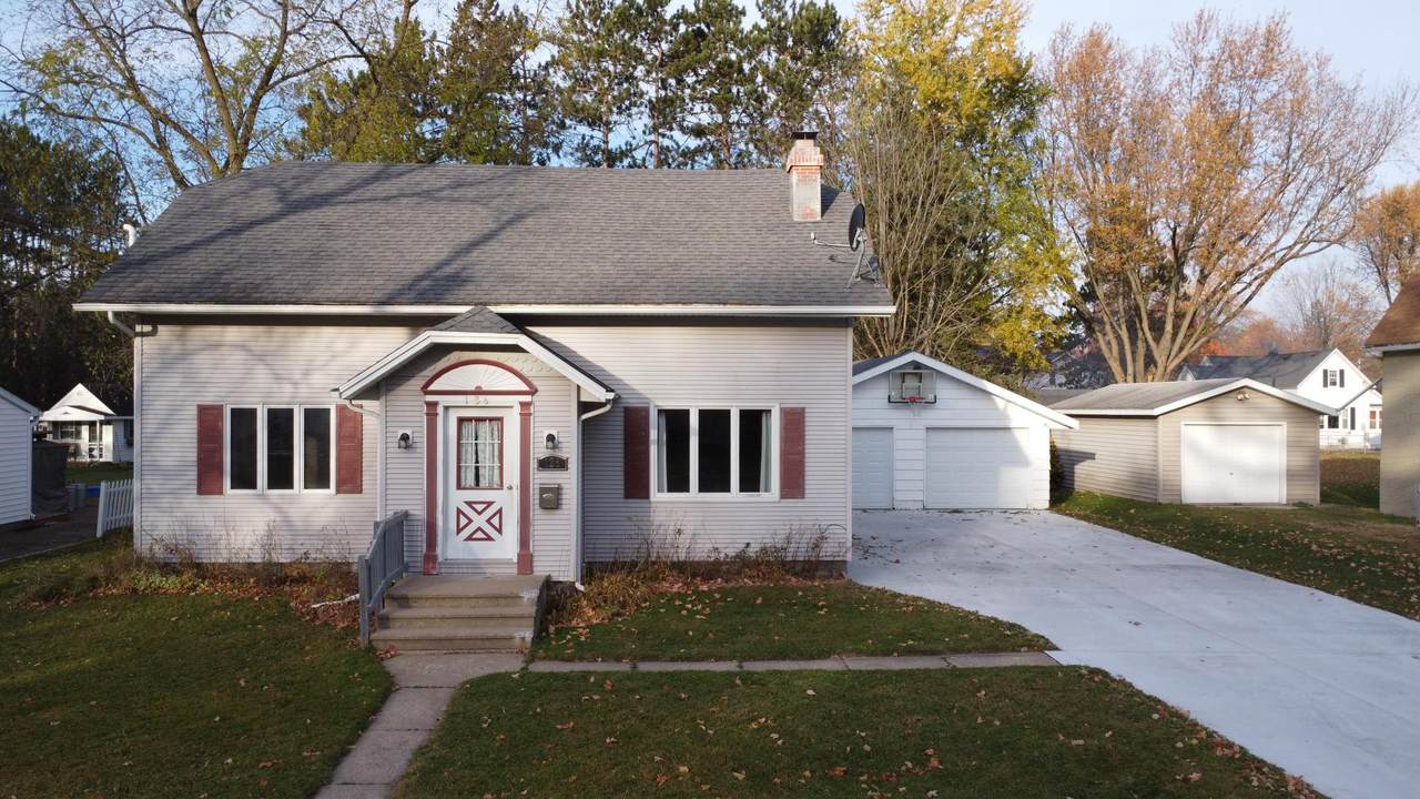 128 Virginia St S - Photo 1