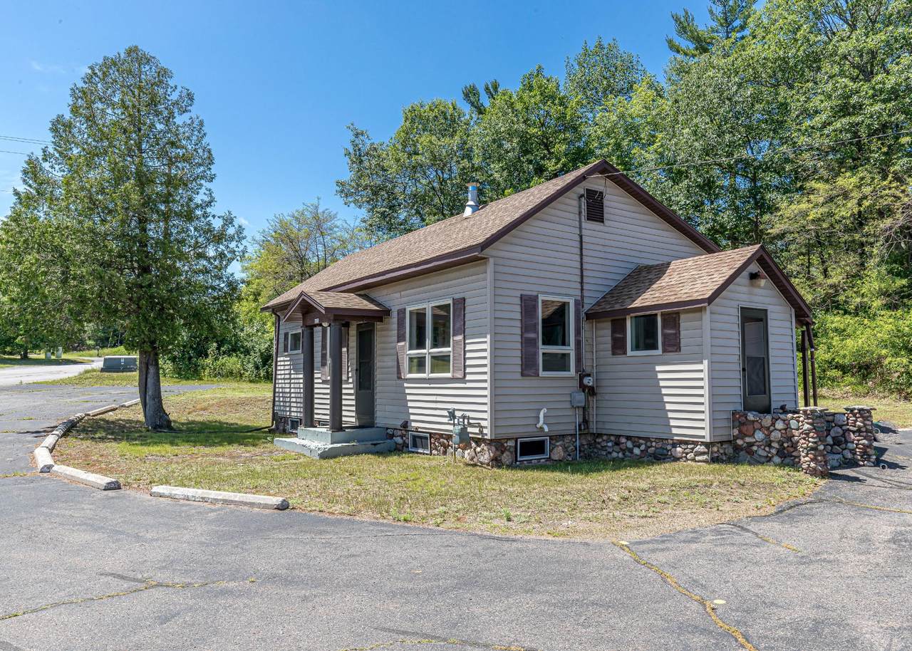 8135 Hwy 51 - Photo 1