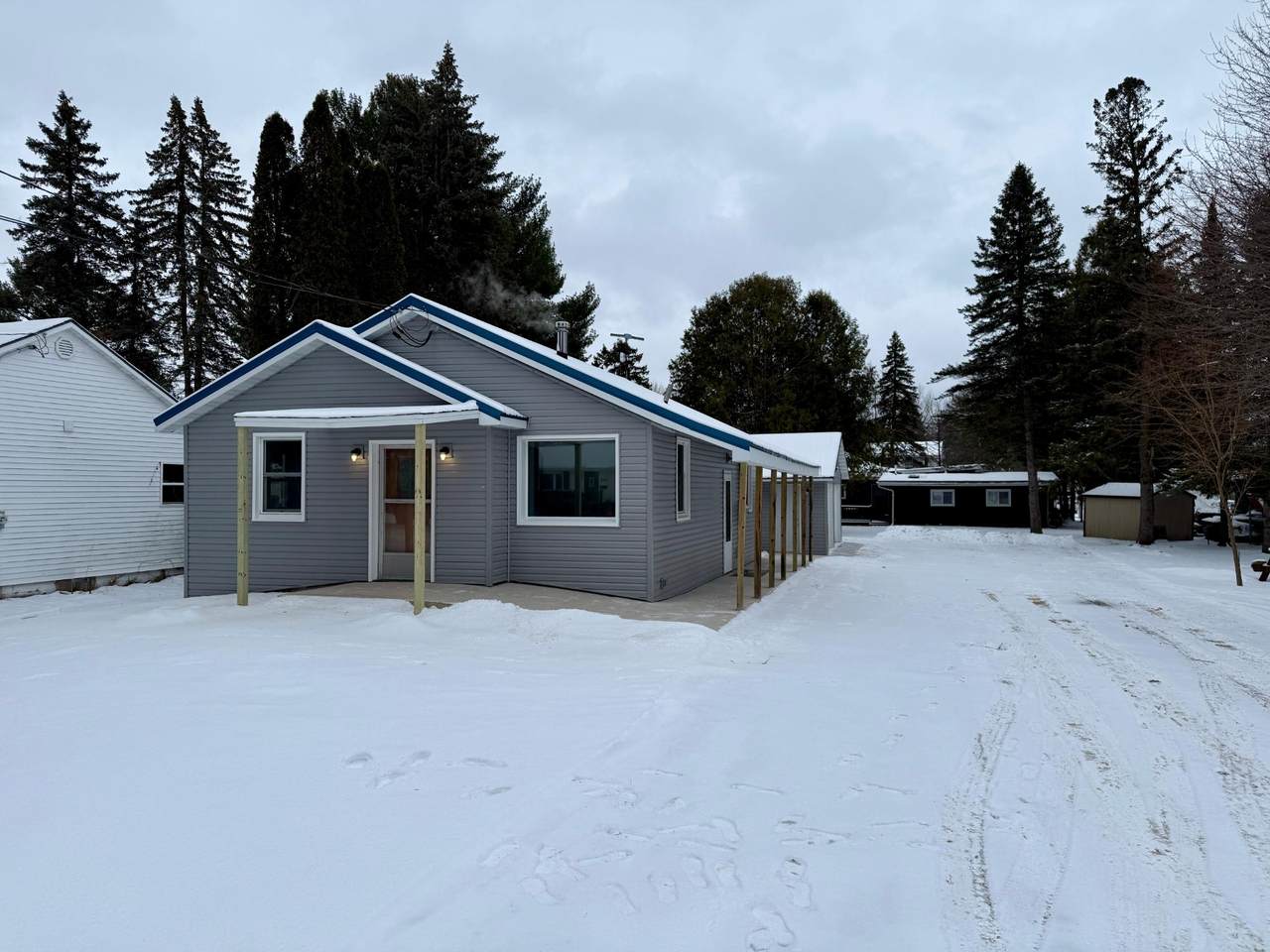 1217 Mcmillan Ave - Photo 1