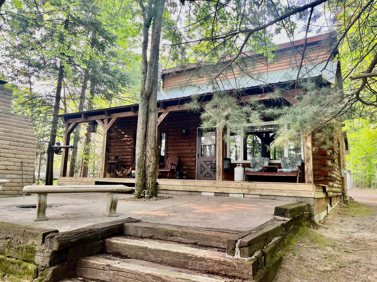 14946 Sunrise Ct N - Photo 1