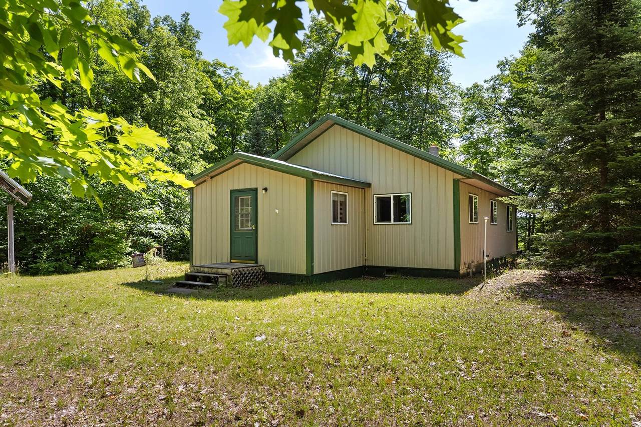 5046 Moraine Lake Rd - Photo 1
