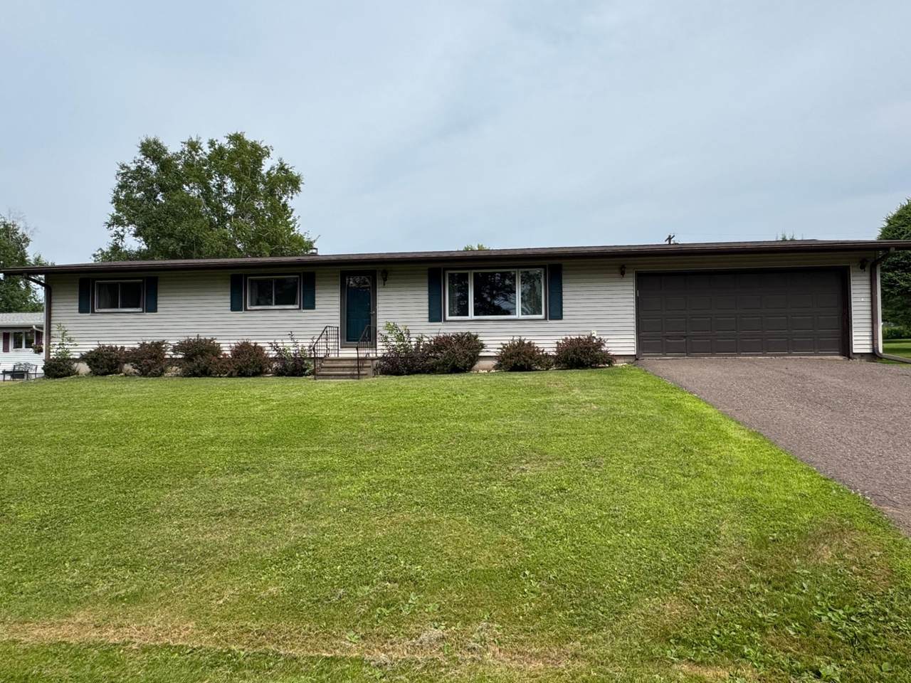 804 Silver St E - Photo 1