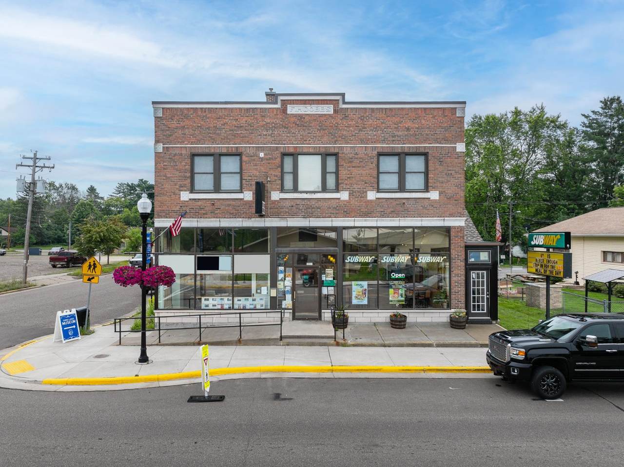 1791 Superior St - Photo 1