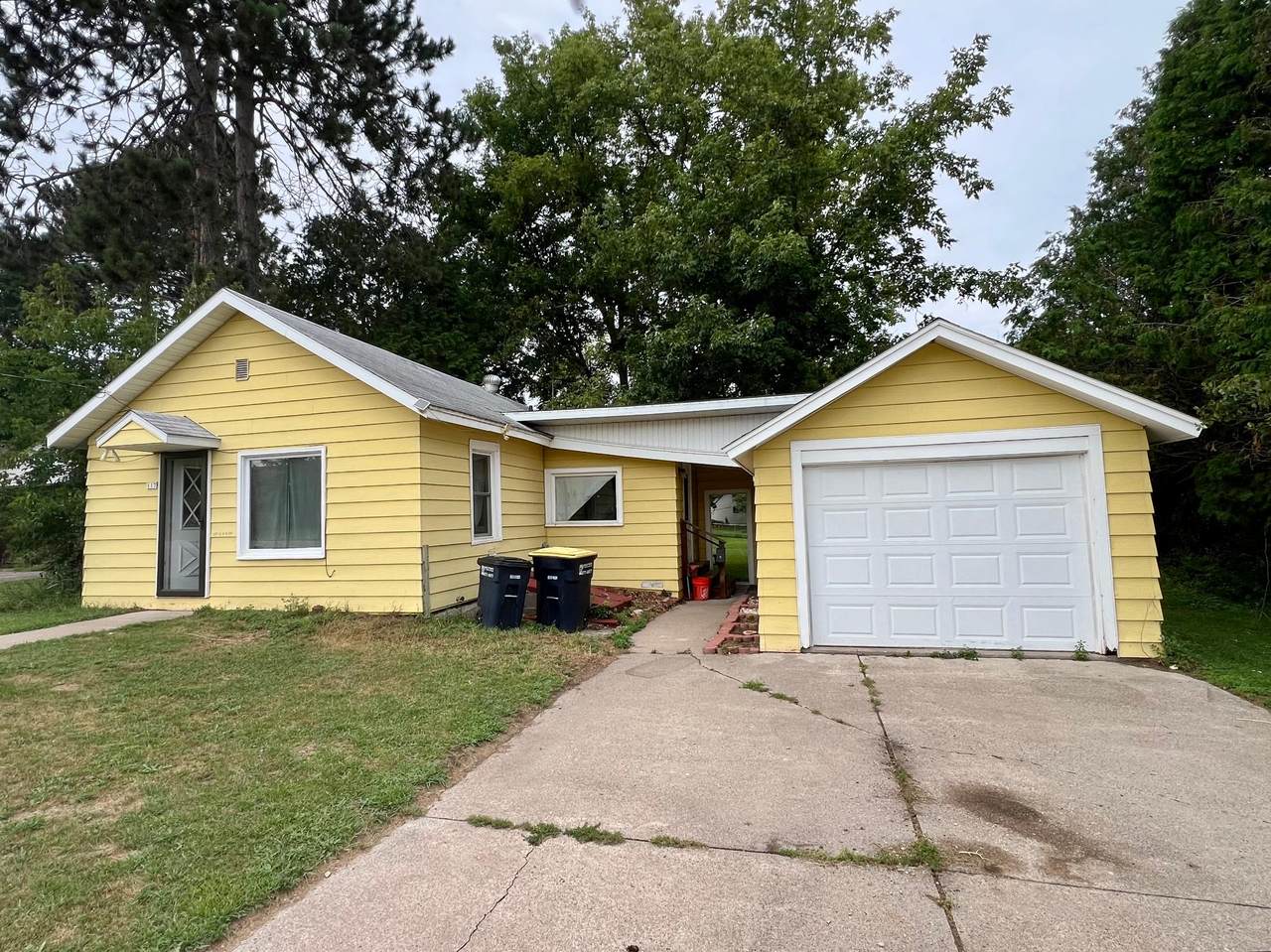 117 Harvey St E - Photo 1
