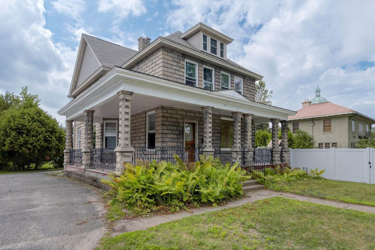 316 Dahl St - Photo 1
