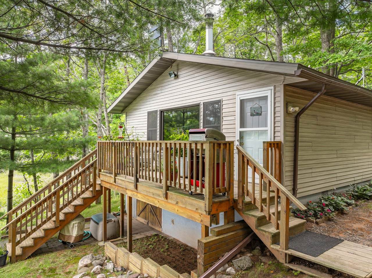 14839 Ash Ln - Photo 1