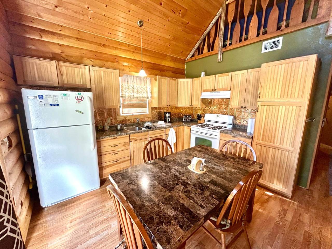 https://bt-photos.global.ssl.fastly.net/northwoods/1280_boomver_1_214172-2.jpg