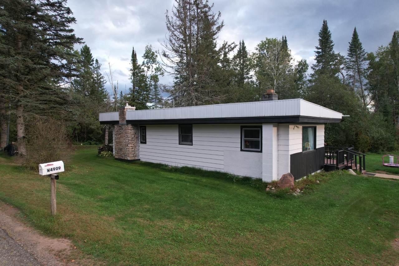 W4909 Tamarack Ln - Photo 1