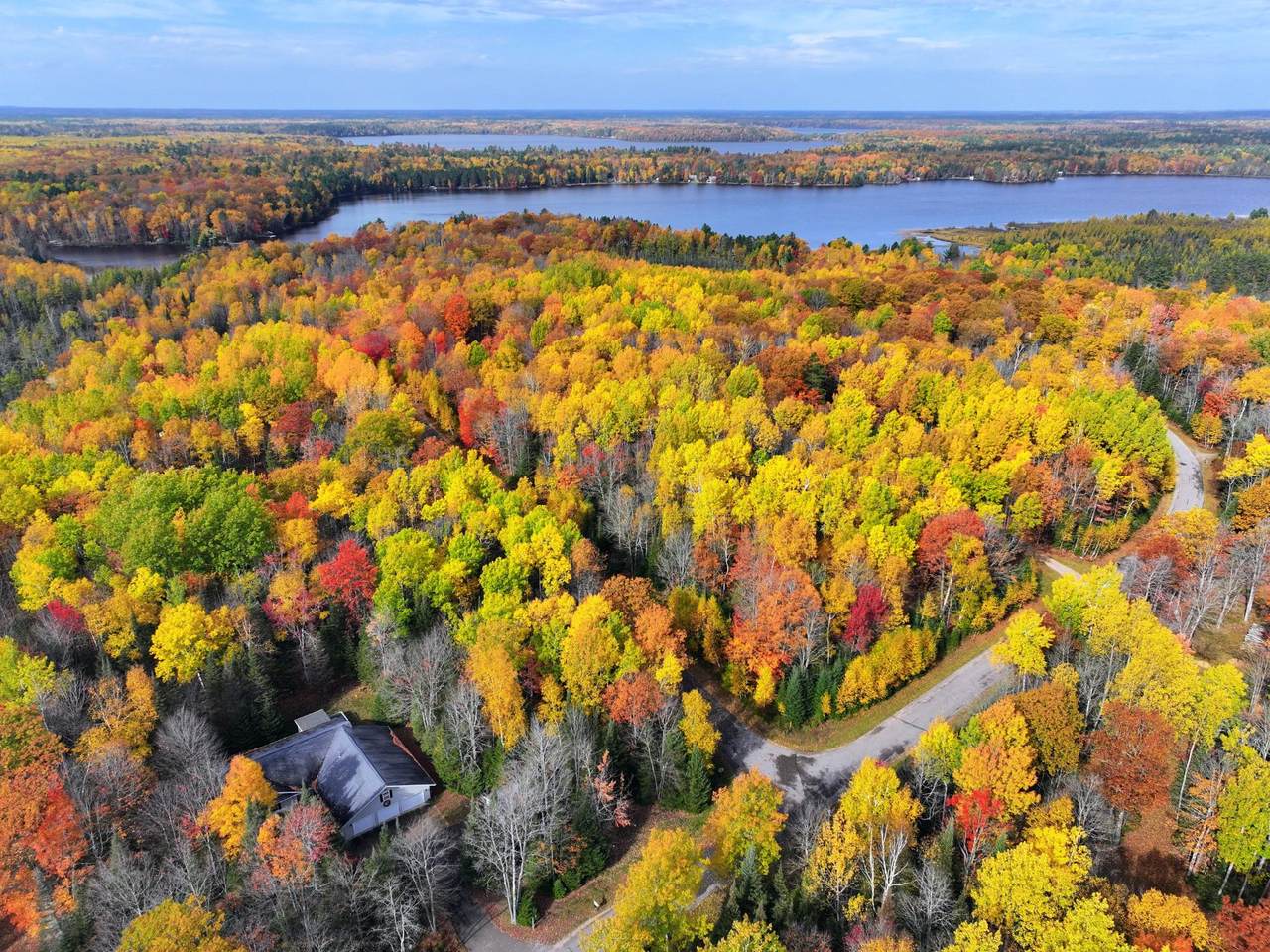 7665 Buck Ridge Dr - Photo 1