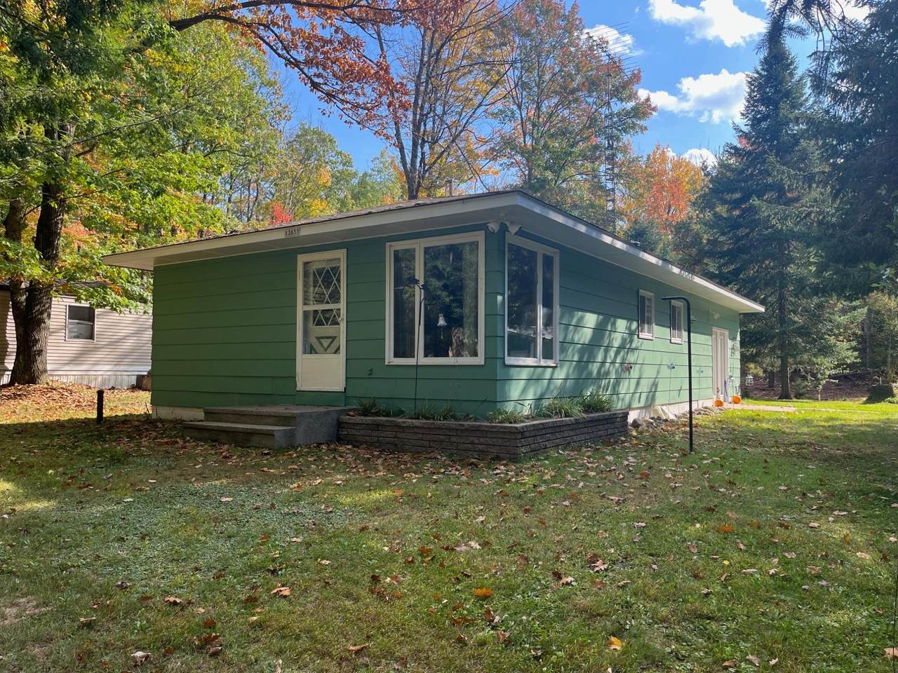 13655 Waubee Lake Dr - Photo 1