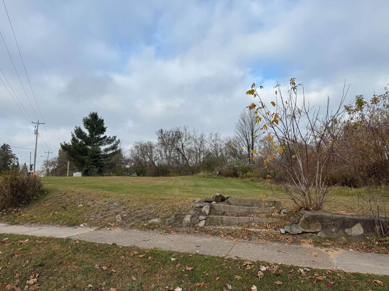 1205 Eagle St - Photo 1