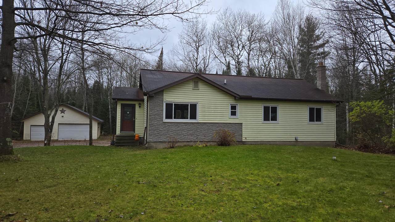 3039 Crescent Rd - Photo 1