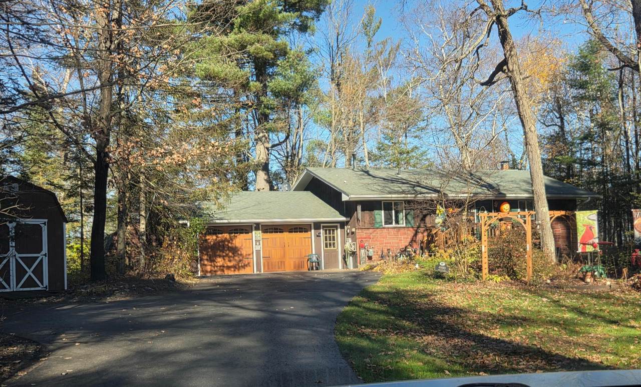 4880 Arbutus Ln - Photo 1