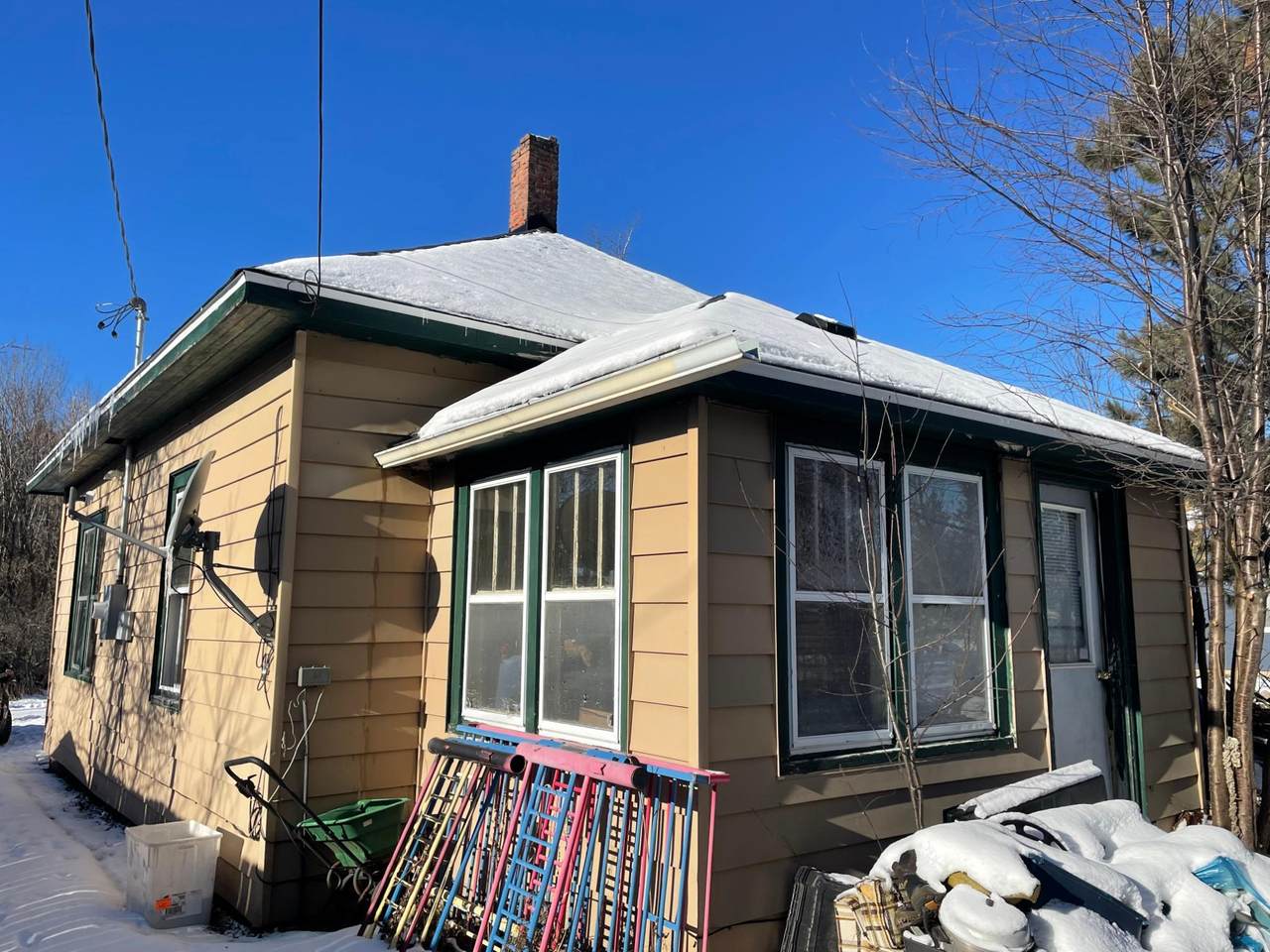 514 Thurston Rd - Photo 1