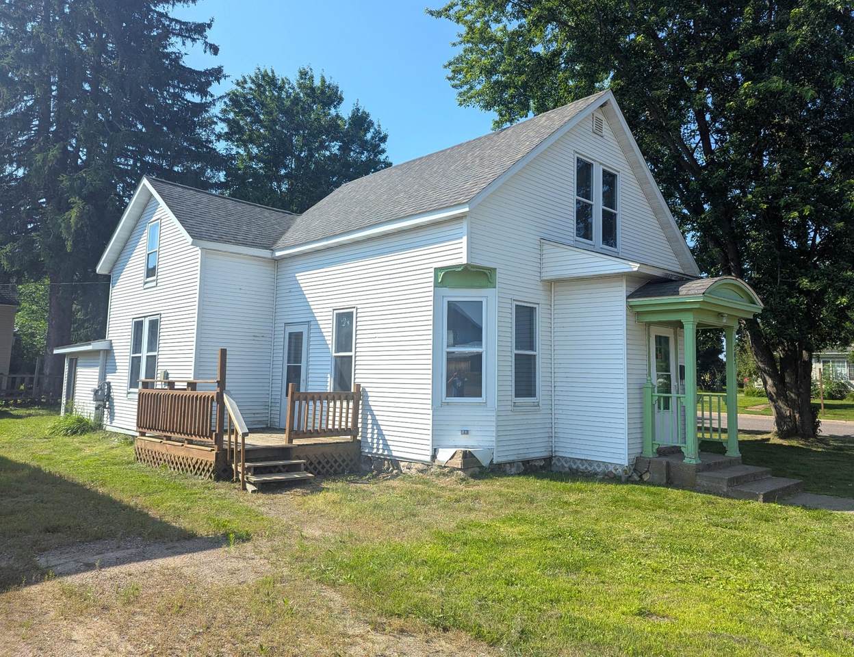 285 Chestnut St - Photo 1