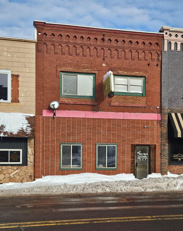 408 Silver St - Photo 1