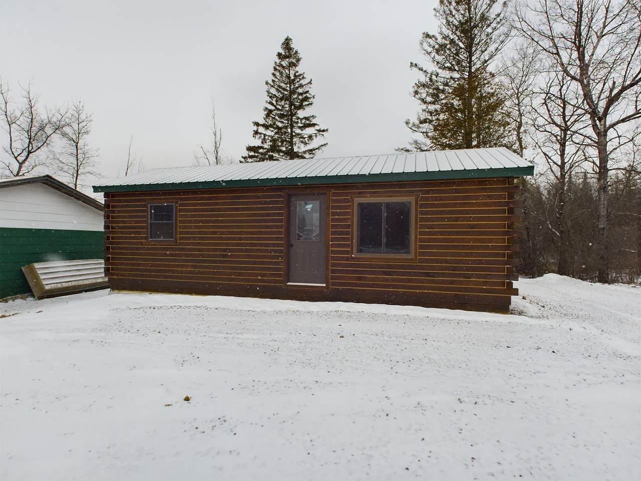 5111 Spruce St - Photo 1
