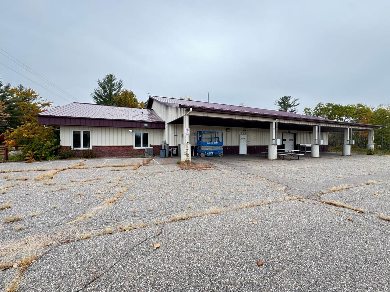 2423 Air Park Rd - Photo 1