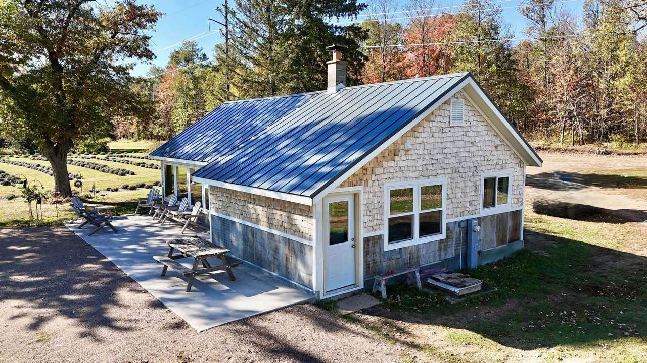 W6098 Stelling Rd E - Photo 1