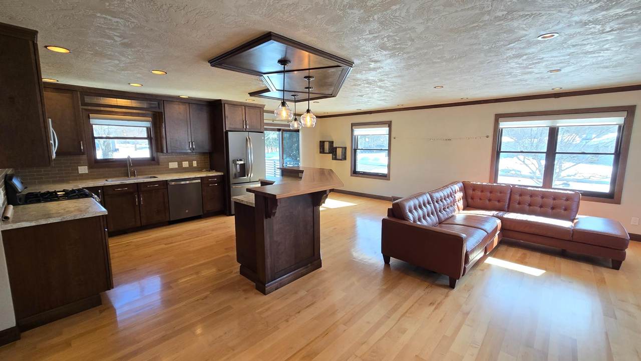 https://bt-photos.global.ssl.fastly.net/northwoods/1280_boomver_1_215910-2.jpg