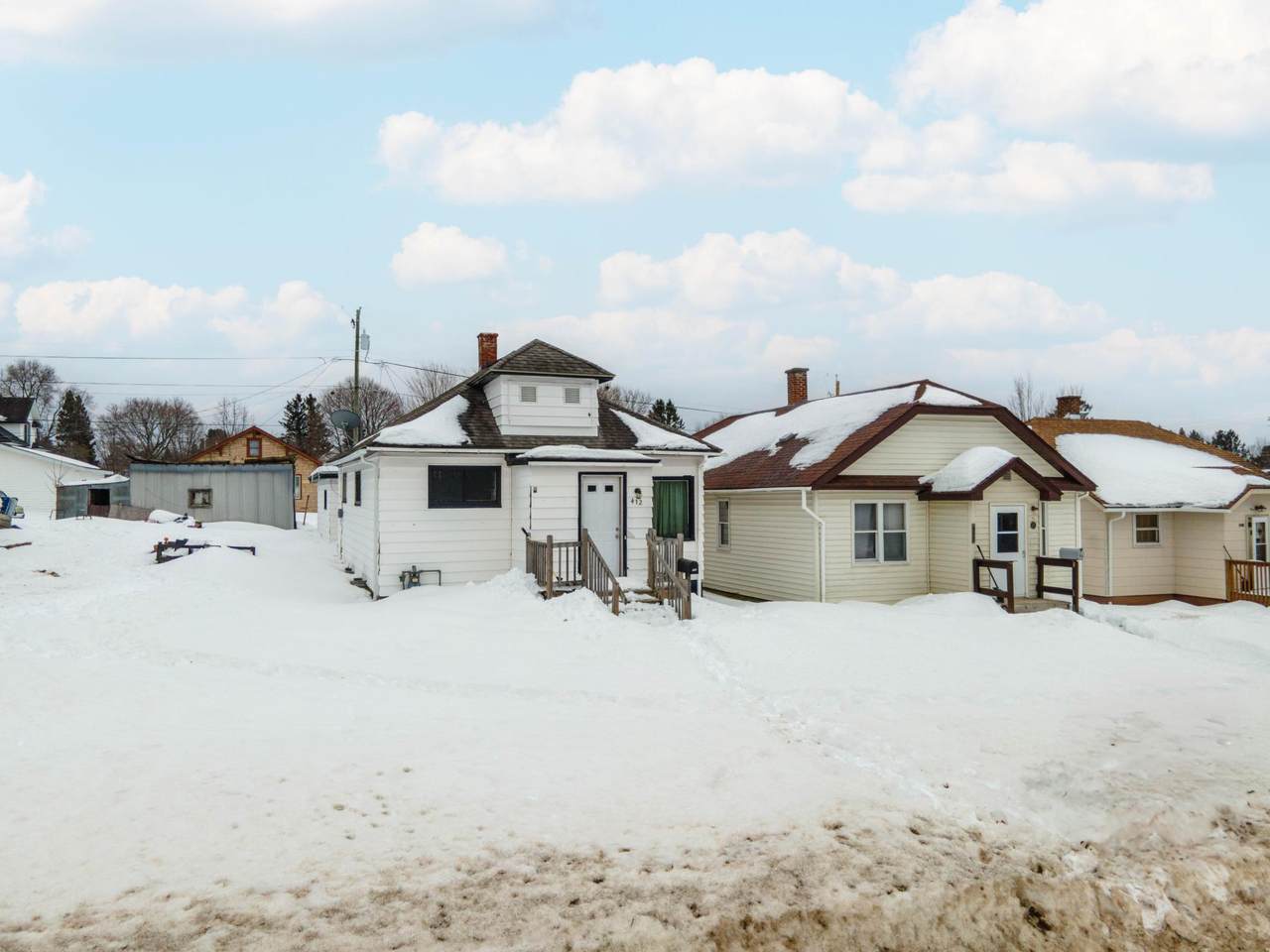 412 Amber St - Photo 1