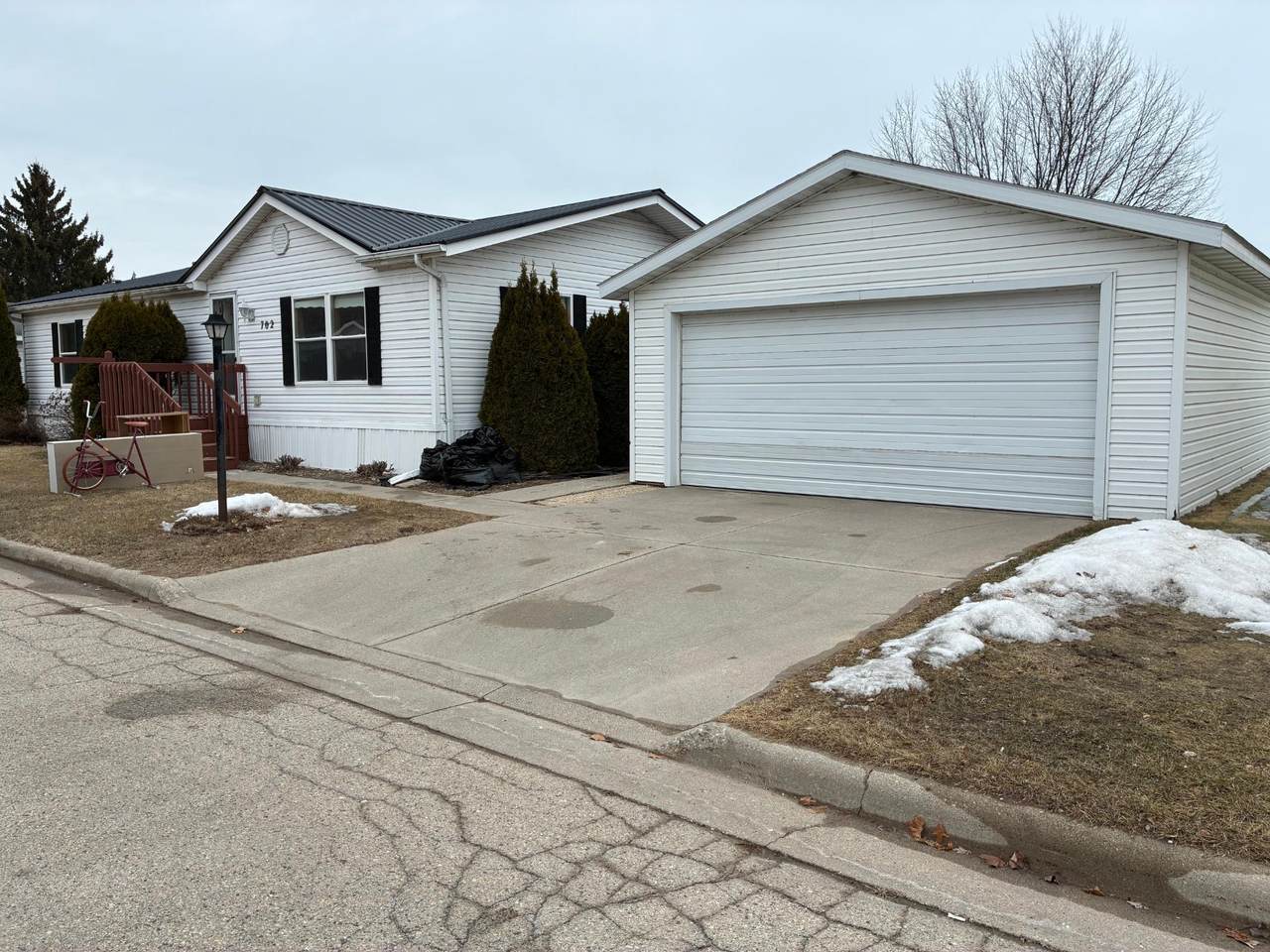 3400 Other - Photo 1