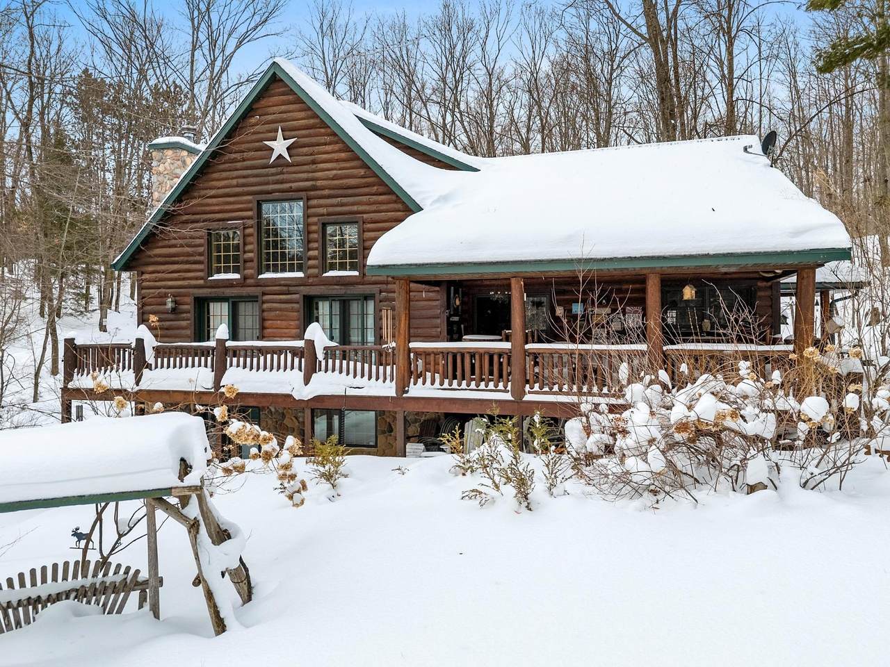 17410 W Wheeler Lake Ln - Photo 1