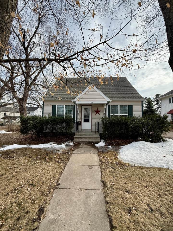 1111 5TH AVE - Photo 1