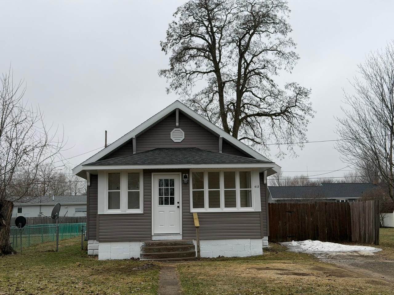 412 Case St - Photo 1